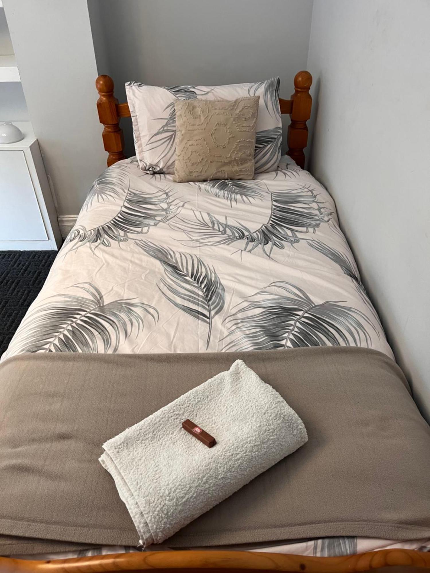 Home From Home Cosy B&B Лондон Екстериор снимка