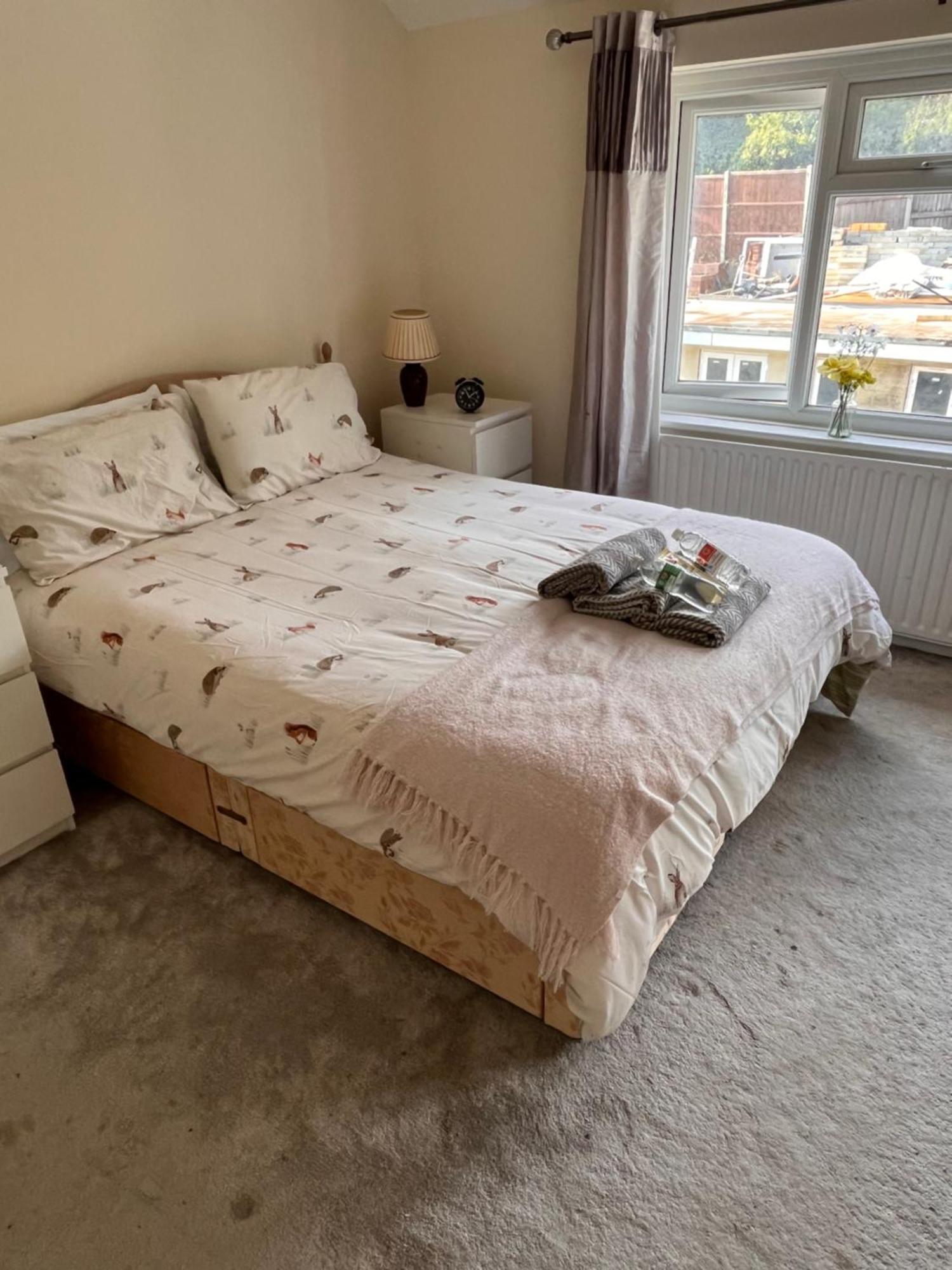 Home From Home Cosy B&B Лондон Екстериор снимка